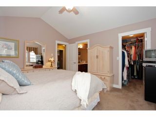 Photo 12: 67 19932 70TH Avenue in Langley: Willoughby Heights Townhouse for sale in "Summerwood" : MLS®# F1429901