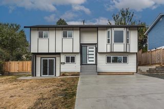 Photo 1: 34815 CHAMPLAIN Crescent in Abbotsford: Abbotsford East House for sale : MLS®# R2775954