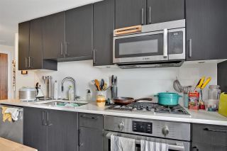 Photo 3: 810 88 W 1ST Avenue in Vancouver: False Creek Condo for sale in "THE ONE" (Vancouver West)  : MLS®# R2545345