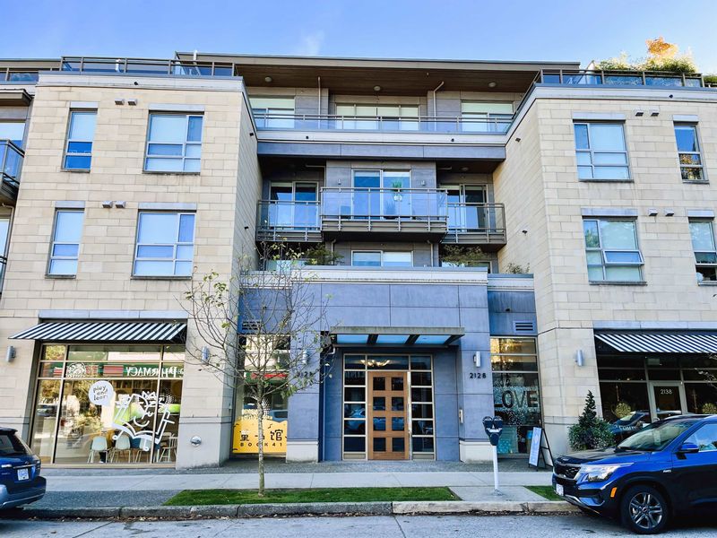 FEATURED LISTING: 305 - 2128 40TH Avenue West Vancouver