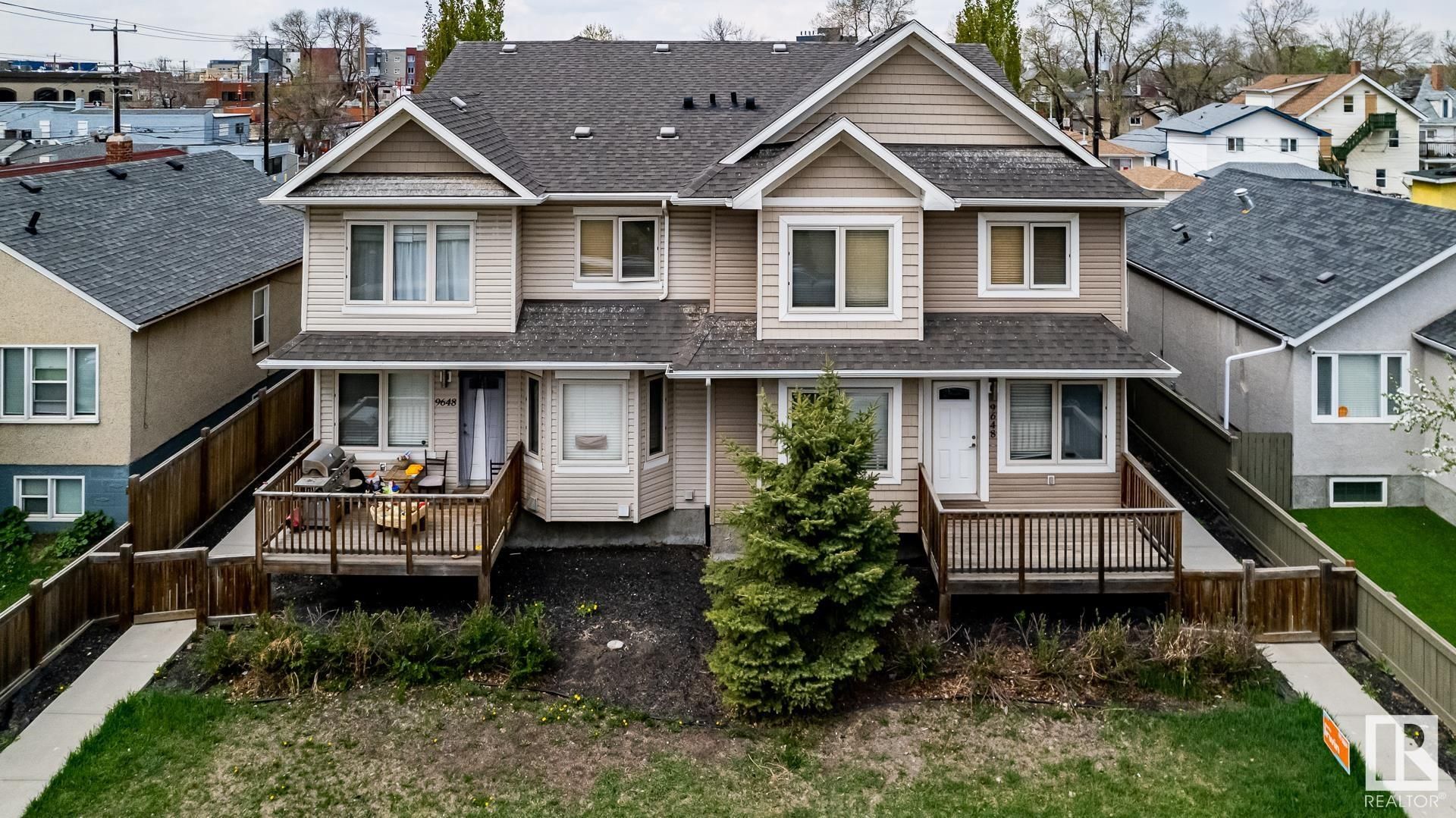 Main Photo: 9648 106 Avenue in Edmonton: Zone 13 House Fourplex for sale : MLS®# E4370335