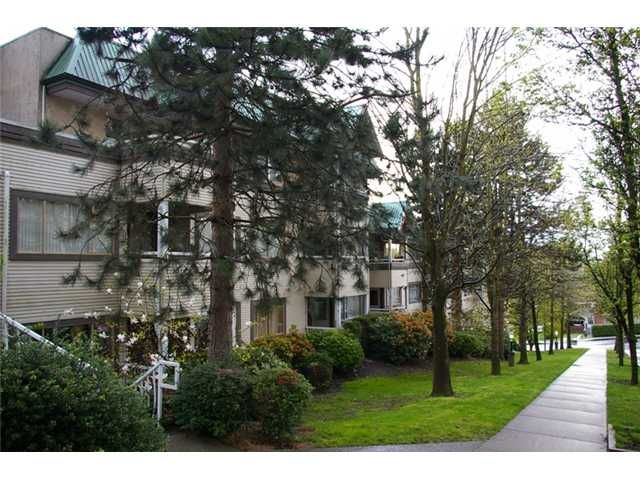 Main Photo: 300 1310 CARIBOO Street in New Westminster: Uptown NW Condo for sale : MLS®# V823901