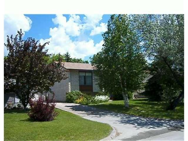 Main Photo: 219 OLIVER Avenue in SELKIRK: City of Selkirk Residential for sale (Winnipeg area)  : MLS®# 2408784