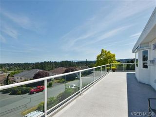 Photo 14: 2322 Evelyn Hts in VICTORIA: VR Hospital House for sale (View Royal)  : MLS®# 703774