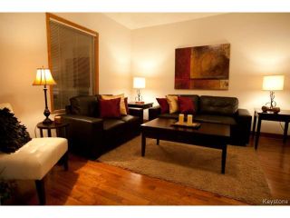 Photo 3: 156 Lawndale Avenue in WINNIPEG: St Boniface Residential for sale (South East Winnipeg)  : MLS®# 1324380