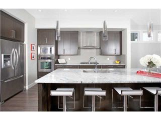 Photo 2: 810 7 Avenue NE in CALGARY: Renfrew_Regal Terrace Residential Detached Single Family for sale (Calgary)  : MLS®# C3604291