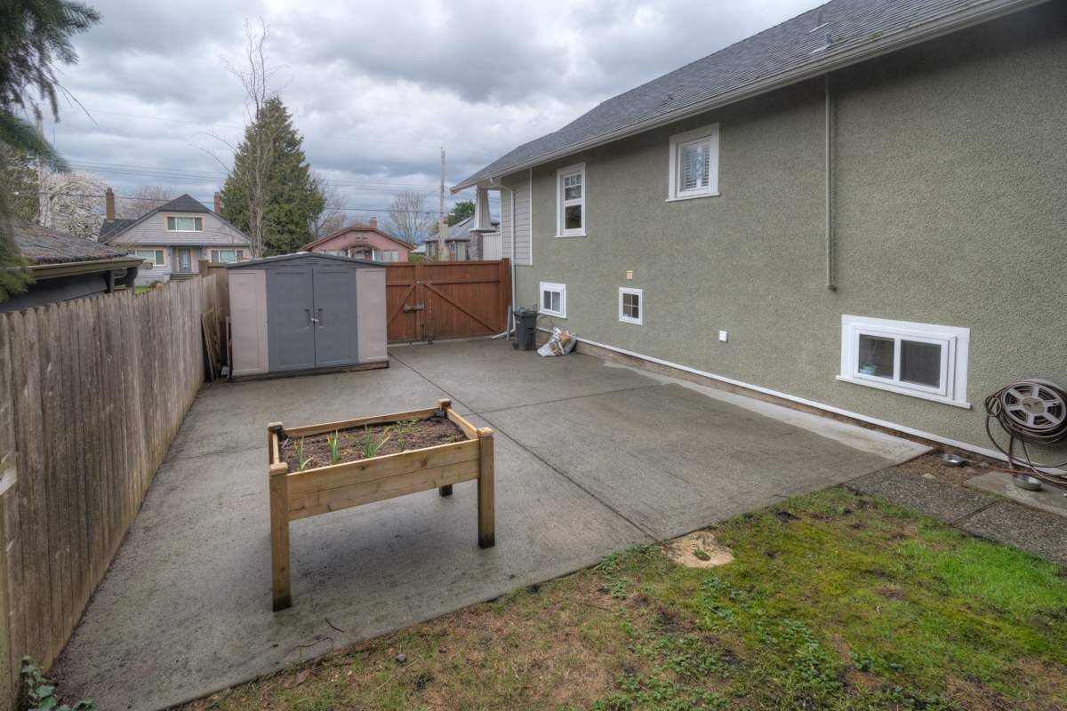 Photo 19: Photos: 216 SIXTH AVENUE in New Westminster: Queens Park House for sale : MLS®# R2157969