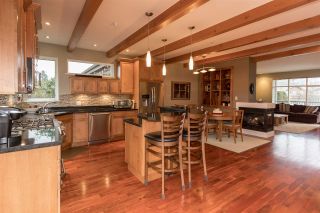 Photo 2: 39745 GOVERNMENT Road in Squamish: Northyards 1/2 Duplex for sale : MLS®# R2225663