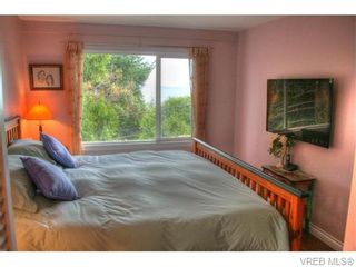 Photo 7: 5036 Sunrise Terr in VICTORIA: SE Cordova Bay House for sale (Saanich East)  : MLS®# 743056