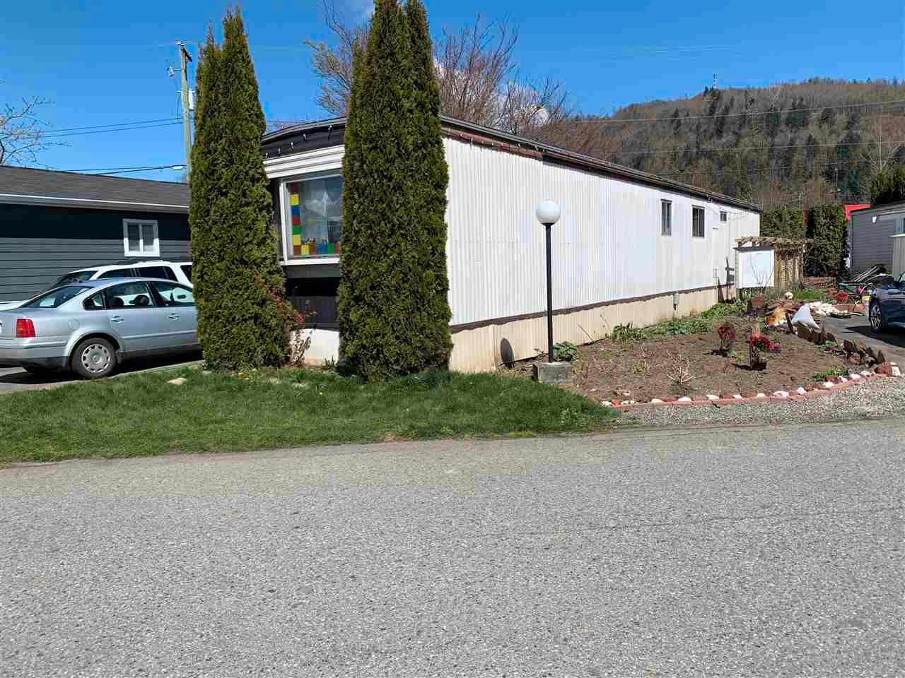 Main Photo: 9 1884 HEATH ROAD: Agassiz Manufactured Home for sale : MLS®# R2565250