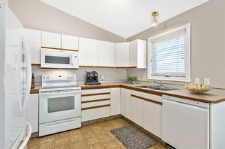 Photo 13: 2 Rivercrest Villas SE in Calgary: Riverbend Semi Detached (Half Duplex) for sale : MLS®# A2127133