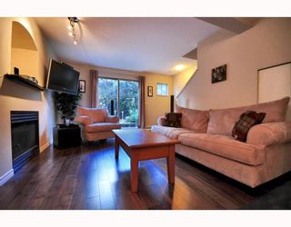 Photo 1: 9 2375 W BROADWAY BB in Vancouver: Kitsilano Townhouse for sale in "TALIESEN" (Vancouver West)  : MLS®# V755443