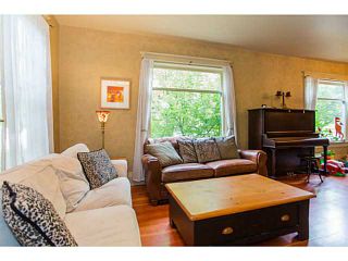 Photo 3: 4403 QUEBEC Street in Vancouver: Main House for sale (Vancouver East)  : MLS®# V985334
