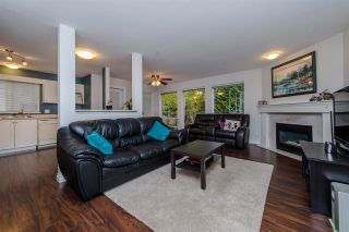 Photo 4: 203 33728 KING Road in Abbotsford: Poplar Condo for sale in "College Park Place" : MLS®# R2117571
