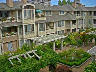 Photo 20: 101 3790 W 7TH Avenue in Vancouver: Point Grey Condo for sale in "THE CUMBERLAND" (Vancouver West)  : MLS®# R2114702