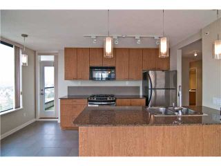 Photo 3: 2502 7063 HALL Avenue in Burnaby: Highgate Condo for sale in "EMERSON" (Burnaby South)  : MLS®# V852453