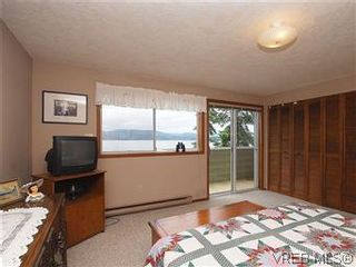 Photo 10: 10796 Madrona Drive in NORTH SAANICH: NS Deep Cove Single Family Detached for sale (North Saanich)  : MLS®# 295112