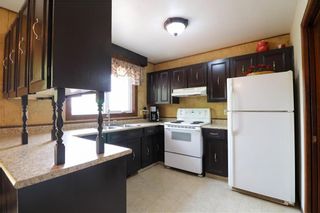 Photo 4: 567 Addis Avenue: West St Paul Residential for sale (R15)  : MLS®# 202119383