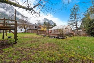 Photo 9: 38415 WESTWAY Avenue in Squamish: Valleycliffe House for sale : MLS®# R2769203