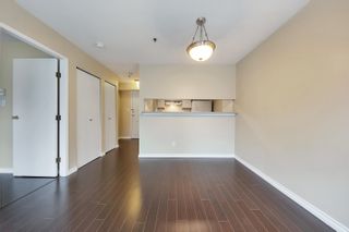 Photo 15: 202 3168 LAUREL Street in Vancouver: Fairview VW Condo for sale in "Laurel Place" (Vancouver West)  : MLS®# R2632555