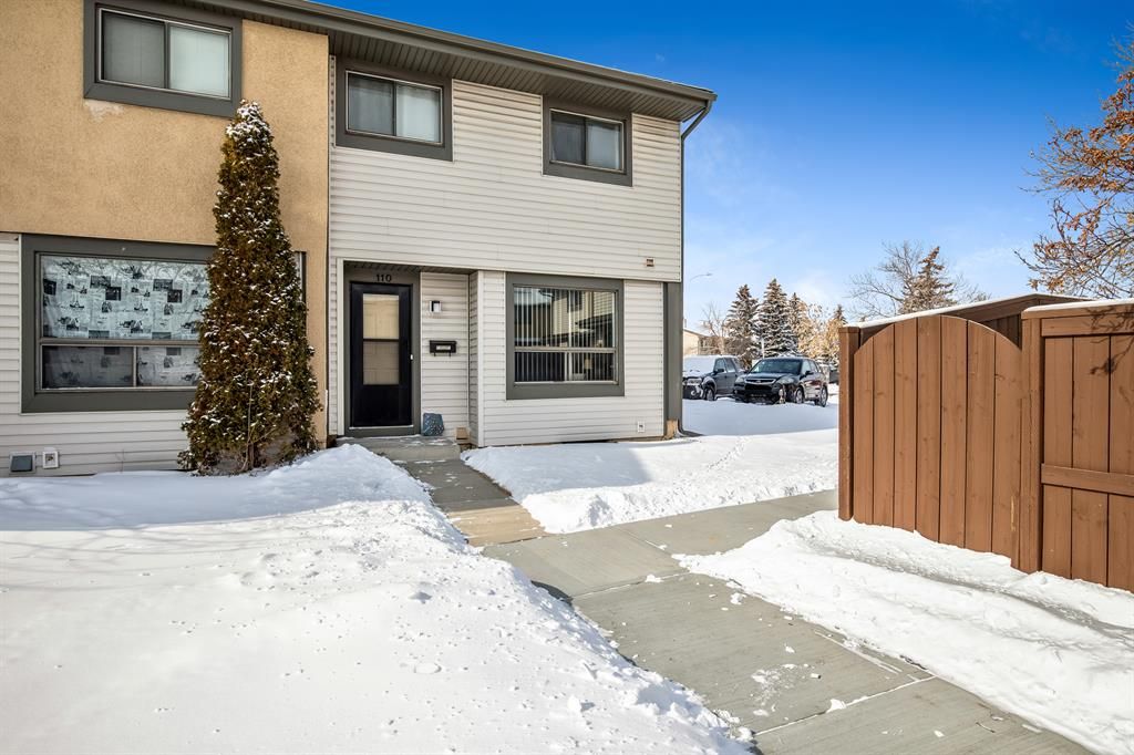 Main Photo: 110 2720 Rundleson Road NE in Calgary: Rundle Row/Townhouse for sale : MLS®# A2029707