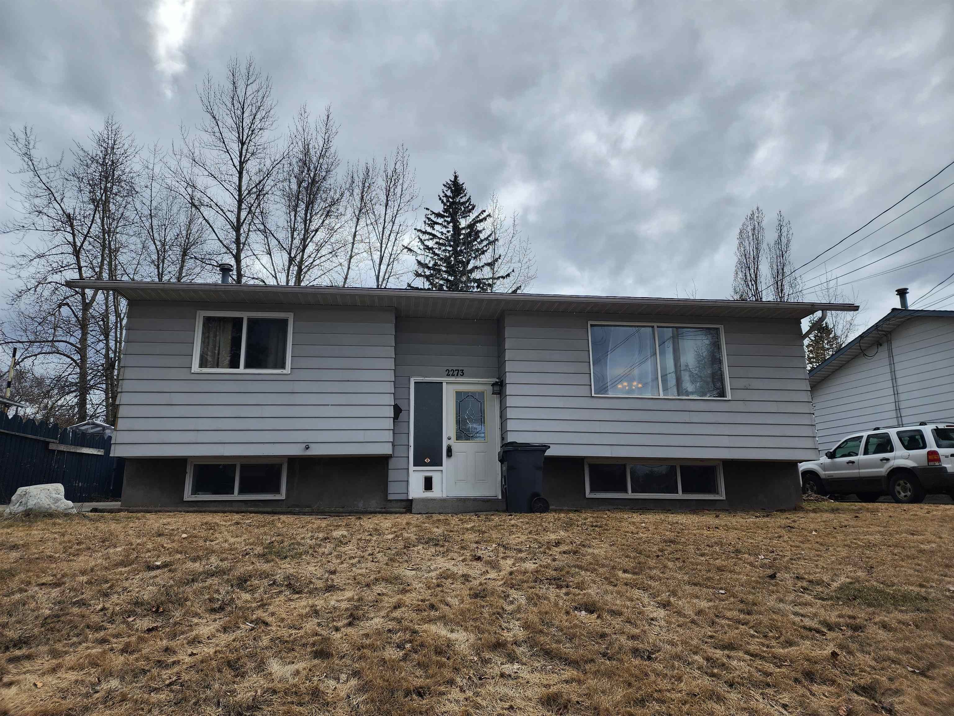 Main Photo: 2273 ROYAL Crescent in Prince George: South Fort George House for sale (PG City Central)  : MLS®# R2761079