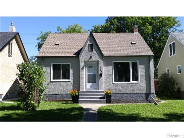 Main Photo: 284 Renfrew Street in WINNIPEG: River Heights / Tuxedo / Linden Woods Residential for sale (South Winnipeg)  : MLS®# 1523284