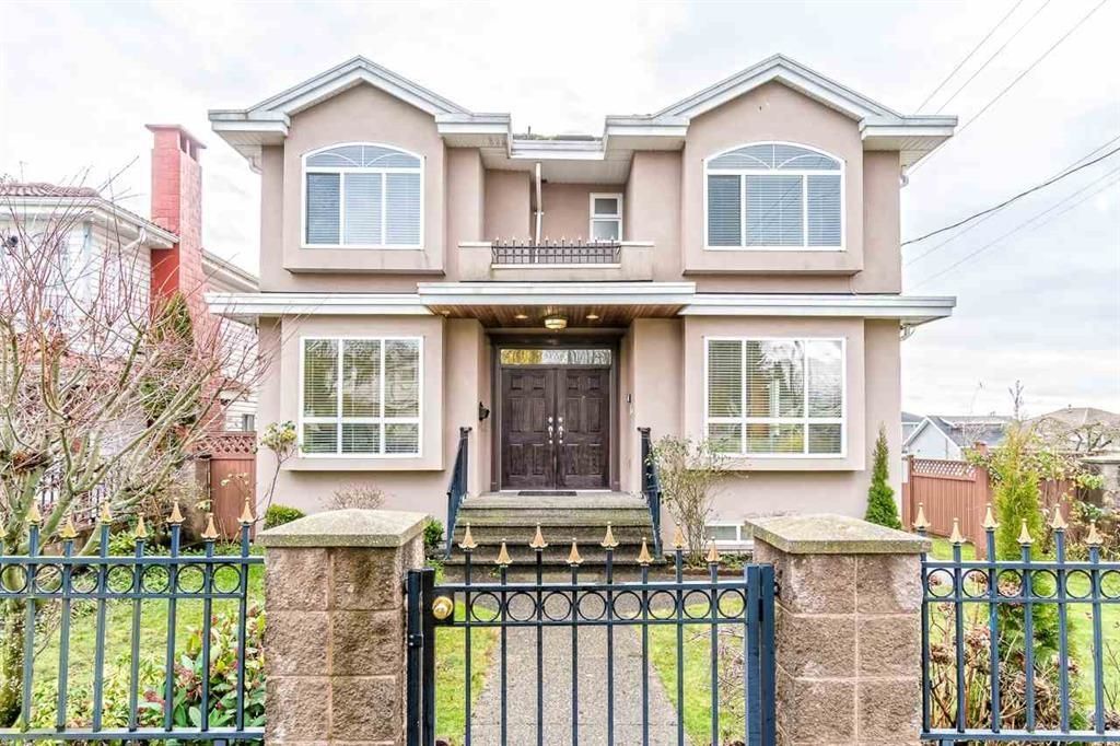Main Photo: 402 E 56TH Avenue in Vancouver: South Vancouver House for sale (Vancouver East)  : MLS®# R2636922