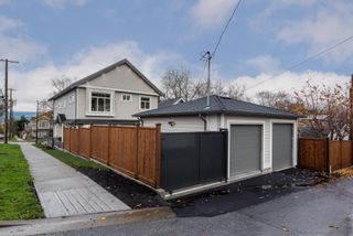 Photo 8: 1702 E 36TH Avenue in Vancouver: Victoria VE 1/2 Duplex for sale (Vancouver East)  : MLS®# R2633570