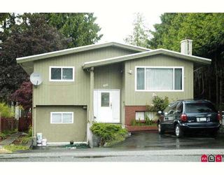 Photo 1: 11819 96TH Avenue in Surrey: Royal Heights House for sale (North Surrey)  : MLS®# F2913245