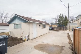 Photo 44: 235 Perth Avenue in Winnipeg: West Kildonan Residential for sale (4D)  : MLS®# 202408259