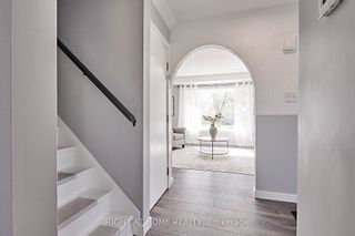 Photo 4: 399 Laval Drive in Oshawa: Vanier House (2-Storey) for sale : MLS®# E8325350