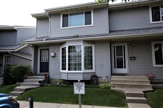 Photo 1: 7 Bermuda Lane NW in Calgary: Beddington Heights Row/Townhouse for sale : MLS®# A2036549