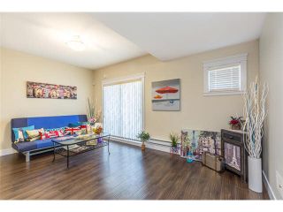 Photo 3: 11 6708 ARCOLA Street in Burnaby: Highgate Townhouse for sale in "Highgate Ridge" (Burnaby South)  : MLS®# V1125314