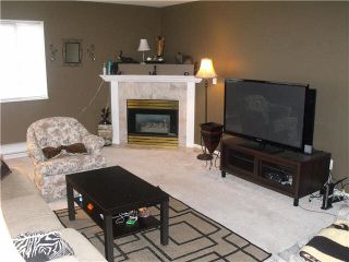 Photo 3: 204 19128 FORD Road in Pitt Meadows: Central Meadows Condo for sale in "BEACON SQUARE" : MLS®# V1095908