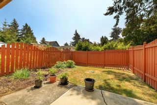 Photo 18: 111 1709 McKenzie Ave in Saanich: SE Mt Tolmie Row/Townhouse for sale (Saanich East)  : MLS®# 883098