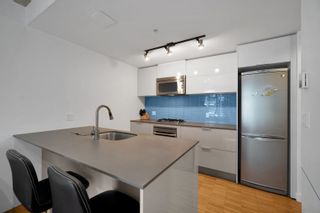 Photo 4: 905 128 W CORDOVA Street in Vancouver: Downtown VW Condo for sale in "WOODWARDS W-43" (Vancouver West)  : MLS®# R2721216