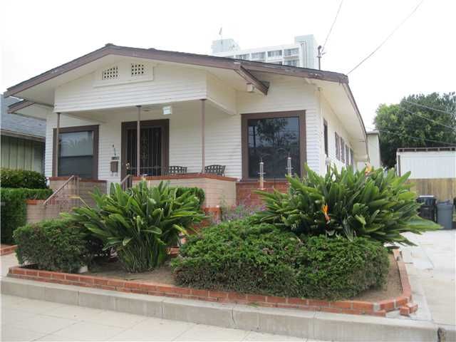 Main Photo: MISSION HILLS House for sale : 2 bedrooms : 4019 Jackdaw Street in San Diego