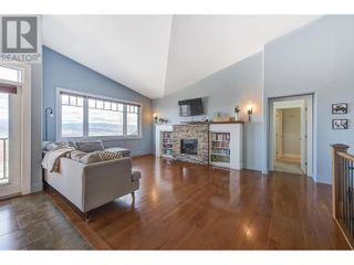 Photo 4: 1585 Tower Ranch Boulevard in Kelowna: House for sale : MLS®# 10306383