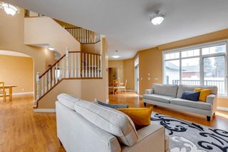 Photo 6: 2211 18 Street NW in Calgary: Banff Trail Detached for sale : MLS®# A2123023
