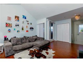 Photo 1: 306 1055 E BROADWAY in Vancouver: Mount Pleasant VE Condo for sale (Vancouver East)  : MLS®# V1137331
