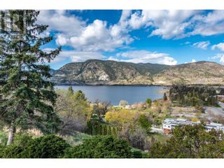 Photo 10: 105 Spruce Road in Penticton: House for sale : MLS®# 10310560
