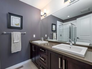 Photo 18: 922 Sherwood Boulevard NW in Calgary: Sherwood Row/Townhouse for sale : MLS®# A1149260