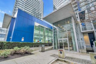 Photo 3: 803 131 REGIMENT Square in Vancouver: Downtown VW Condo for sale (Vancouver West)  : MLS®# R2706437