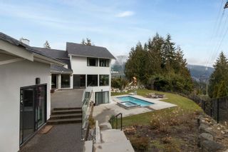 Photo 3: 598 ST. ANDREWS Road in West Vancouver: Glenmore House for sale : MLS®# R2855506