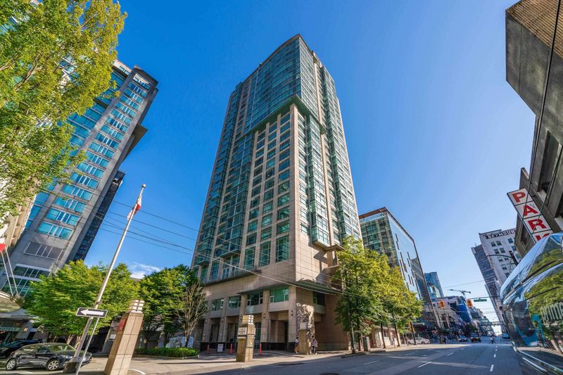 FEATURED LISTING: 1202 - 438 SEYMOUR Street Vancouver
