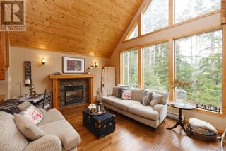 Photo 6: B 3208 Otter Point Rd in Sooke: House for sale : MLS®# 952535