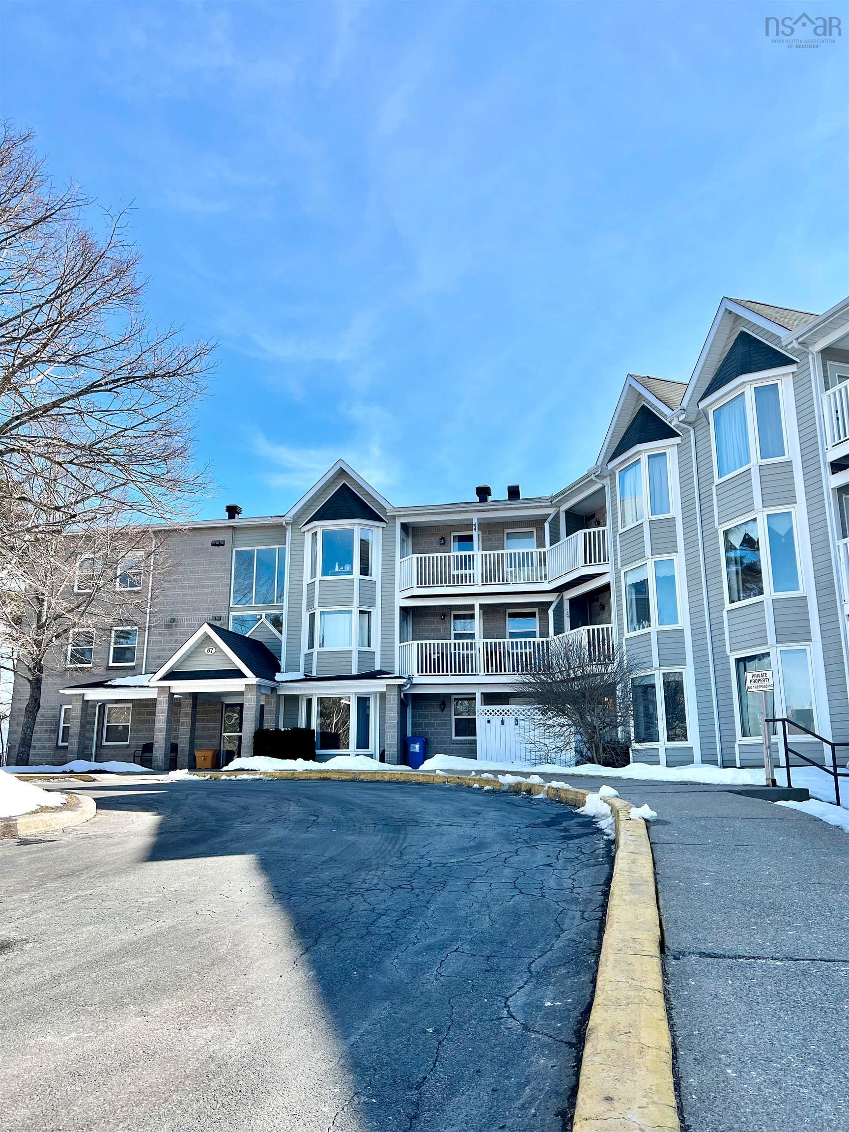 Main Photo: 205 87 Kearney Lake Road in Halifax: 5-Fairmount, Clayton Park, Rocki Residential for sale (Halifax-Dartmouth)  : MLS®# 202304061
