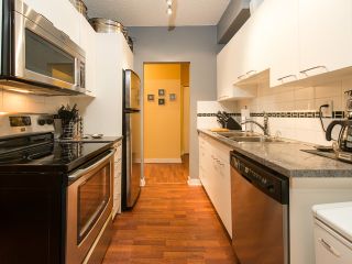 Photo 7: 419 1655 NELSON Street in Vancouver: West End VW Condo for sale in "HEMPSTEAD MANOR" (Vancouver West)  : MLS®# V1035893