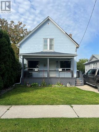 Photo 1: 361 MITTON STREET South in Sarnia: House for sale : MLS®# 23018534